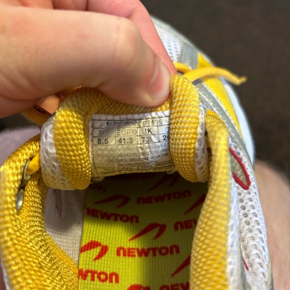 Newtons Shoes Size 8.5 - Picture 5 of 5